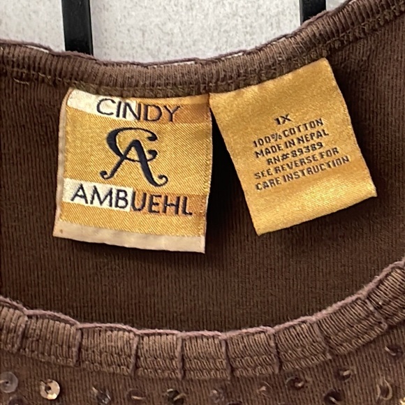 Cindy Ambuehl Sequenced, Beaded brown T-shirt.SZ 1X - Picture 6 of 6